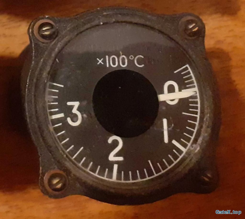 Авиационный прибор измеритель температуры двигателя ТЦТ-1
