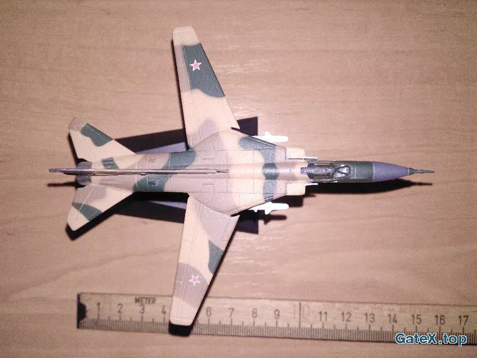 Миг-23 - модель самолета и журнал (DeAgostini)