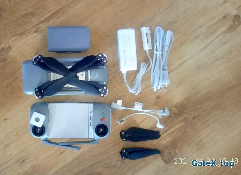 Квадрокоптер (дрон) FIMI X8SE 2020 + сумка + карта памяти