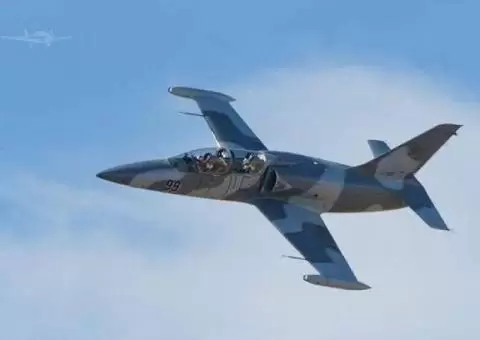 AERO L-39C ALBATROS - 2/3